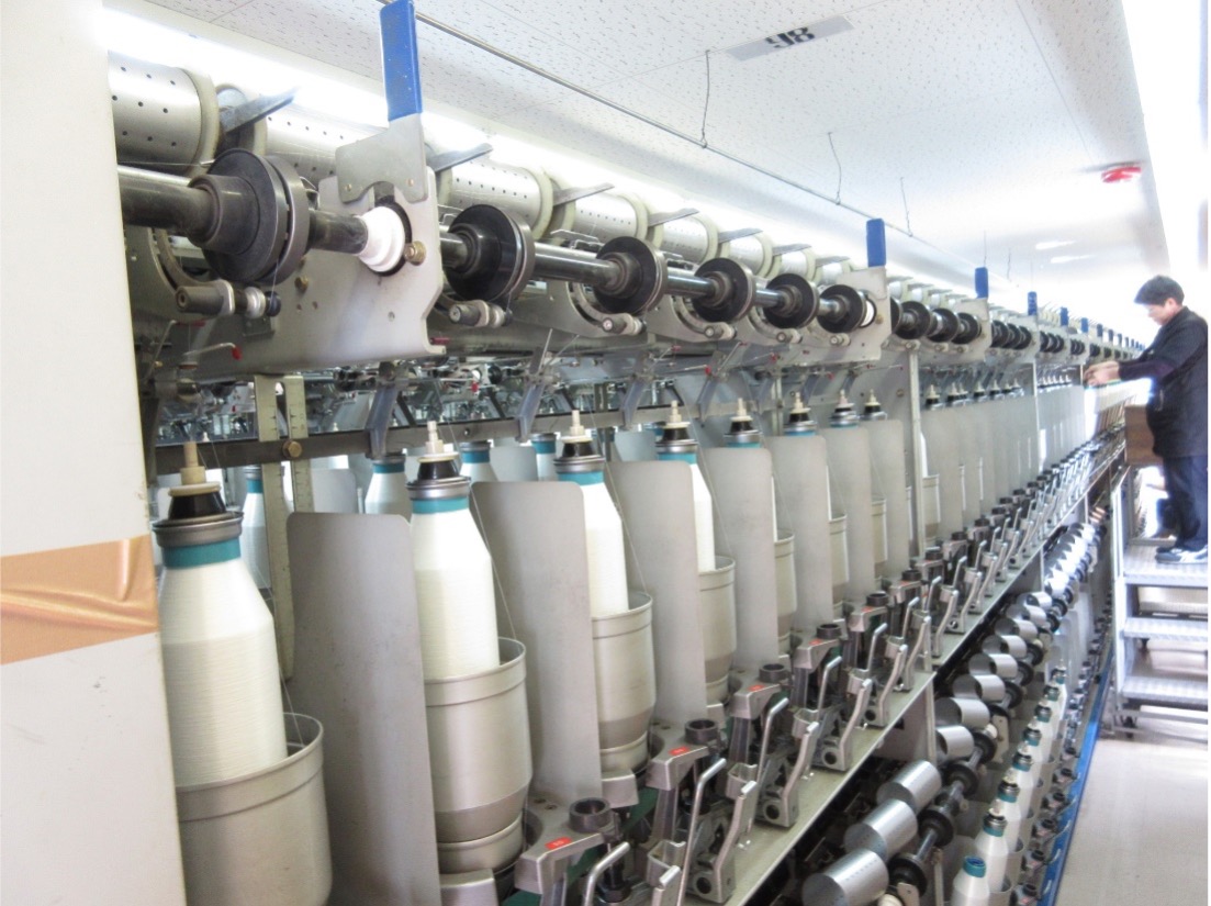 糸加工（仮撚・撚糸）のイメージ